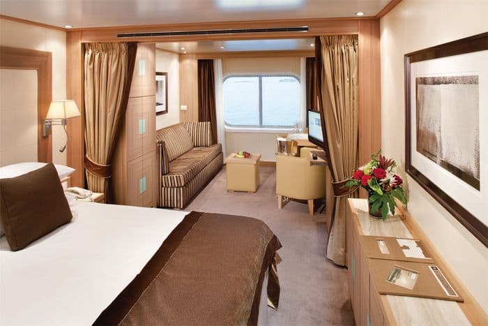 Seabourn Odyssey Class Accommodation Seabourn Suite.jpg